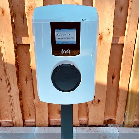 Senden 5 Anni Крумхёрн